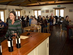 Pindarie - Hotels Melbourne 1