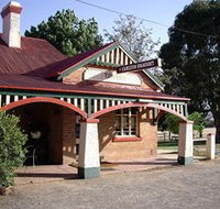 The Tumblong Tavern - Hotels Melbourne