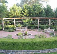 Athol Gardens - Hotels Melbourne