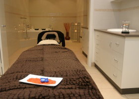 Visible Effects Cosmetic Clinic And Day Spa - Hotels Melbourne 4