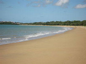 Bucasia Beach - Hotels Melbourne 1