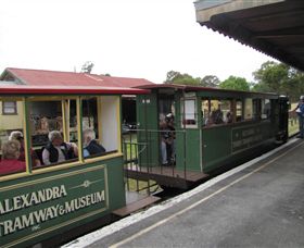 Alexandra Timber Tramway - Hotels Melbourne 1