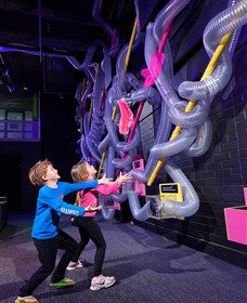 Questacon â€“ The National Science And Technology Centre - Hotels Melbourne 1