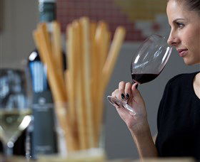 Mount Majura Vineyard - Hotels Melbourne 4