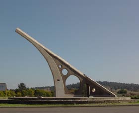 Singleton Sundial - Hotels Melbourne 0