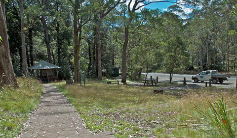 Devils Hole Lookout Walk And Picnic Area - Hotels Melbourne 1