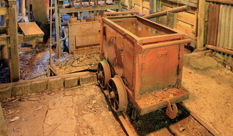 Mountain Maid Gold Mine - Hotels Melbourne 1