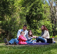 Hidden Treasure picnic area - Hotels Melbourne