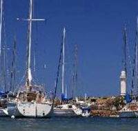 Wollongong and Harbour Lighthouse - Hotels Melbourne