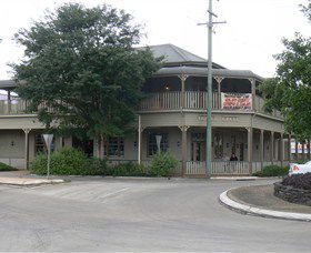 The Hotel Cecil - Hotels Melbourne 0