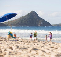 Fingal Bay Beach - Hotels Melbourne