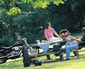 Victoria Park Nature Reserve - Hotels Melbourne 2