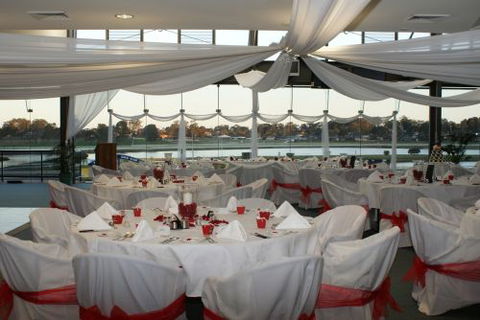 Taree-Wingham Race Club - Hotels Melbourne 4