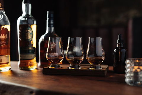 Adelaide Bar Boys Whiskey Tour - Hotels Melbourne 0