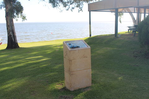 Barmera Aquatic Sporting Pioneers - Hotels Melbourne 2