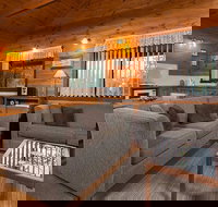 Gumnut Hideaway Gallery