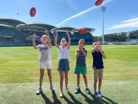 Adelaide Oval Kids Trail - Hotels Melbourne 0