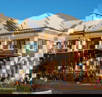 Cairns Art Gallery - Hotels Melbourne