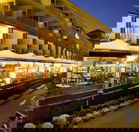 The Pier Cairns - Hotels Melbourne