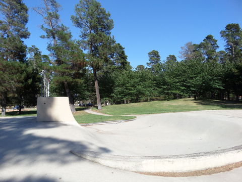 Fadden Pines Playground - Hotels Melbourne 1