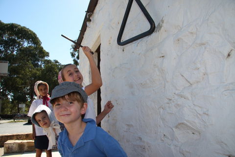 St John's Schoolhouse Museum - Hotels Melbourne 2