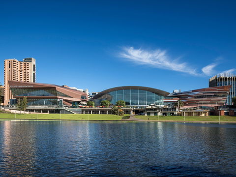 Adelaide Convention Centre - Hotels Melbourne 1