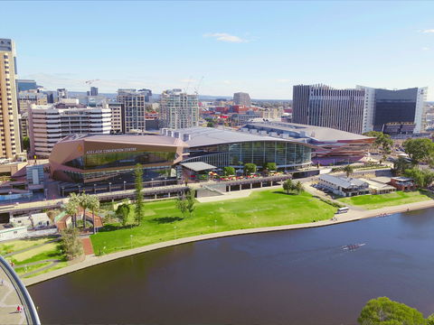 Adelaide Convention Centre - Hotels Melbourne 2