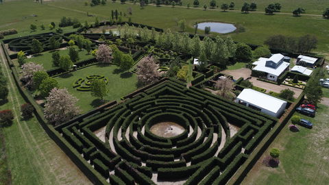 High Country Maze - Hotels Melbourne 0