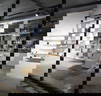 KIN Gallery - Hotels Melbourne