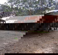 Razorback Hut - Hotels Melbourne