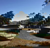 Gunning Pool - Hotels Melbourne