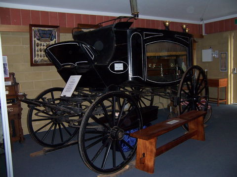 St Helens History Room - Hotels Melbourne 2