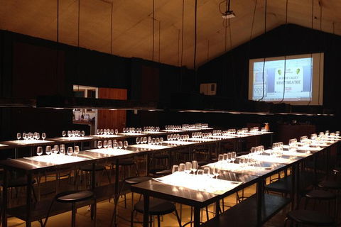 Hunter Valley Wine Theatre - Hotels Melbourne 3