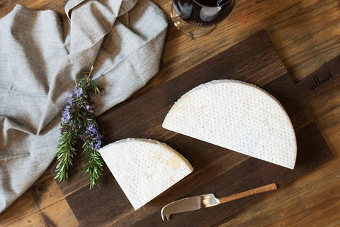 Artisan Cheese Tastings And Sales - Hotels Melbourne 1