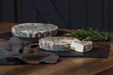 Artisan Cheese Tastings And Sales - Hotels Melbourne 6