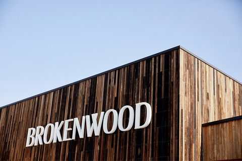 The Brokenwood Match - Hotels Melbourne 3