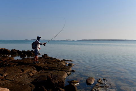 Groote Eylandt Tour: Hanging Rock Cave Paintings - Hotels Melbourne 1