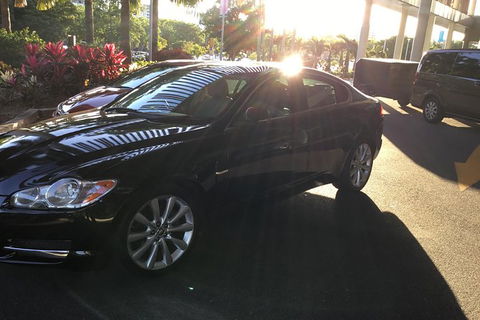 Jaguar Limousine Transfer Cairns Airport To City Or Return - Hotels Melbourne 6