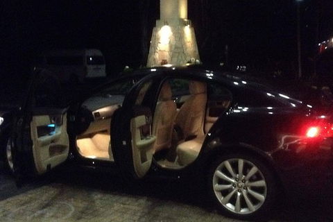 Jaguar Limousine Transfer Cairns Airport To Palm Cove - Hotels Melbourne 0