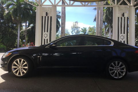 Jaguar Limousine Transfer Cairns Airport To Palm Cove - Hotels Melbourne 1