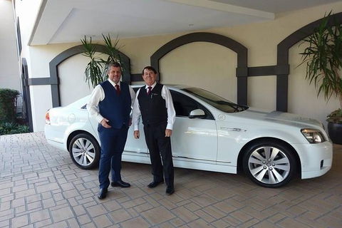 Caprice Limousine Luxury Transfer Cairns Airport To Port Douglas - Hotels Melbourne 3