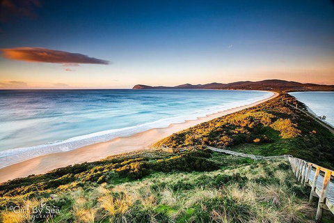Bruny Island Private Charter Service - Hotels Melbourne 0