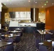 Fountain Gate Hotel - Hotels Melbourne