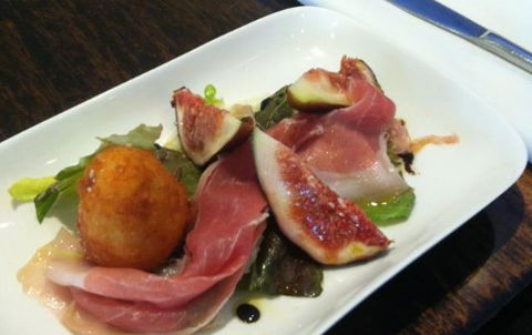 Galley Foods Restaurant - Hotels Melbourne 3