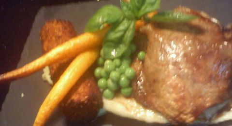 Macauleys Restaurant - Hotels Melbourne 5