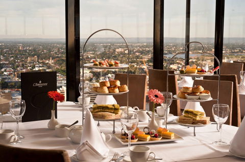 C Restaurant - Hotels Melbourne 3