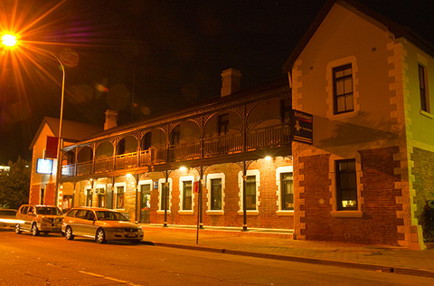 Belmore Hotel Scone - Hotels Melbourne 5