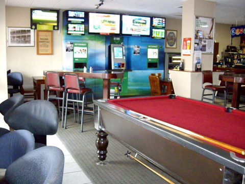 Oxford Hotel - Hotels Melbourne 3