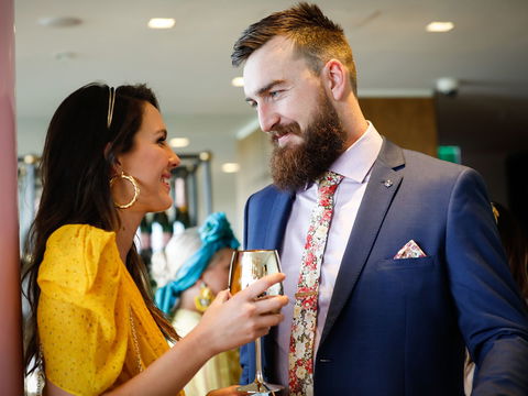 Golden Eagle Day - Hotels Melbourne 0