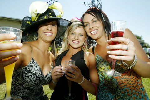 Albury Racing Club Boxing Day Races - Hotels Melbourne 0